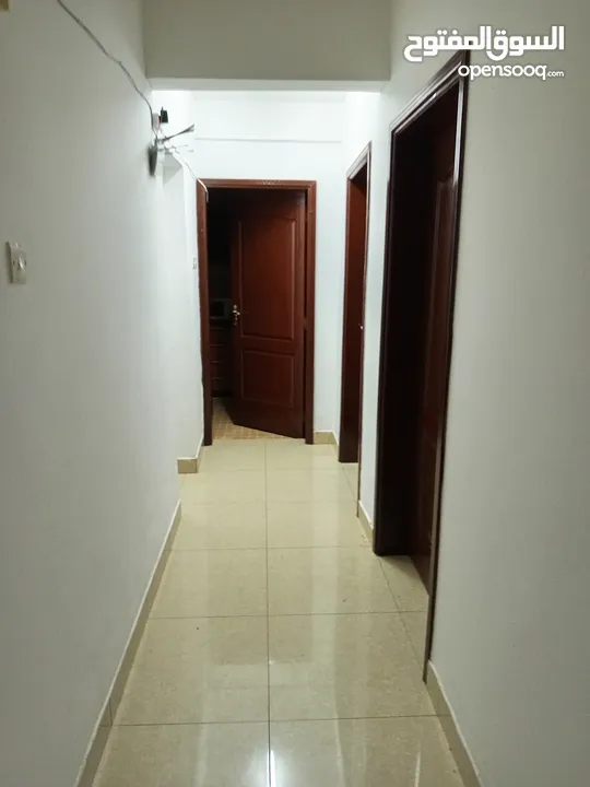 شقه للايجار بالغبرة الشمالية Flat for rent in ghubrah north 180