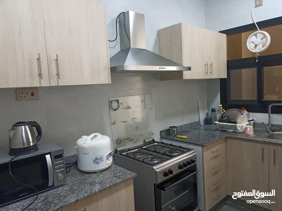 غرفة مفروشة في الأنصب للمشاركة في شقة مع موظفات private furnished room in shared apartment Ansab