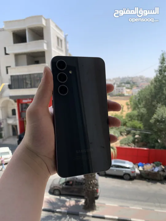 سامسونج جلاكسي اس 23 FE بحجم البلس جهاز بحالة الوكالة الجهاز 128 جيجا طبعاً شبه جديد