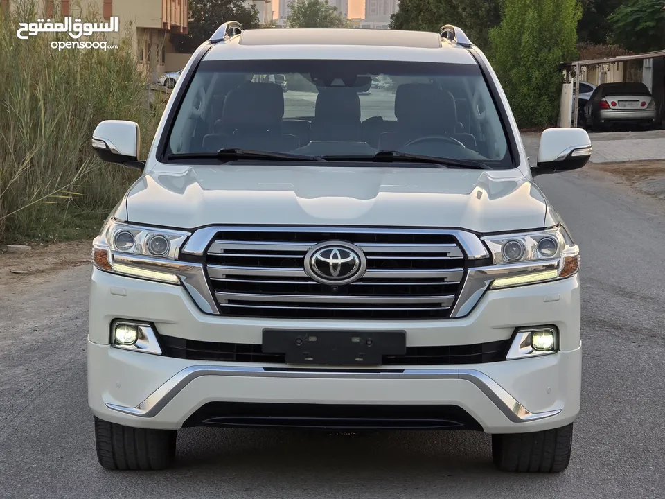 TOYOTA Land cruiser VXR V8 2016 Price 179,000A