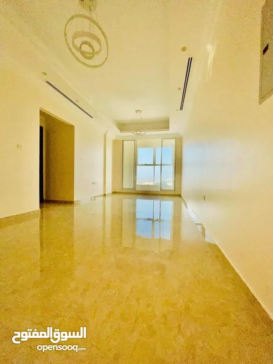 شقة #فندقية ثلاث غرف وصالة في #عجمان  اول ساكن للايجار السنوي في #الروضة 3  شهر فري وباركن فري