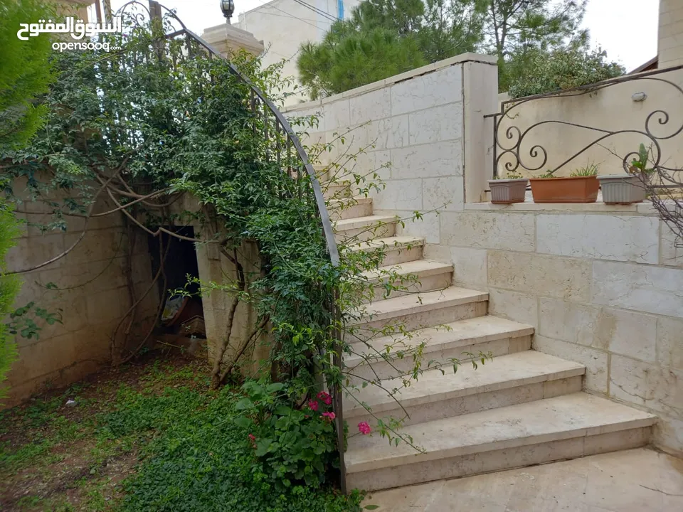 شقة مفروشة - الشميساني - 3نوم 1ماستر - 205م - حديقة - اعلان رقم A166