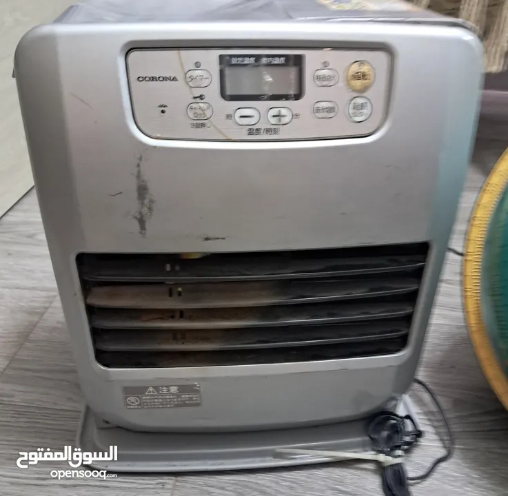 اجهزه متفرقه للبيع صوبه وثريه ومجسم كره ارضيه حجم كبير ممكن التفاوض بشي بسيط  ويوجد خدمه معاينه