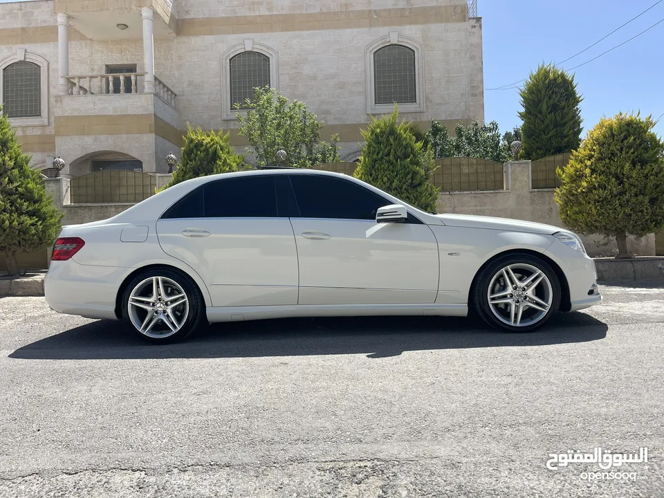 مرسيدس E200 كرت ابيض بنوراما فل كامل موصفات خاصه قابل للبدل
