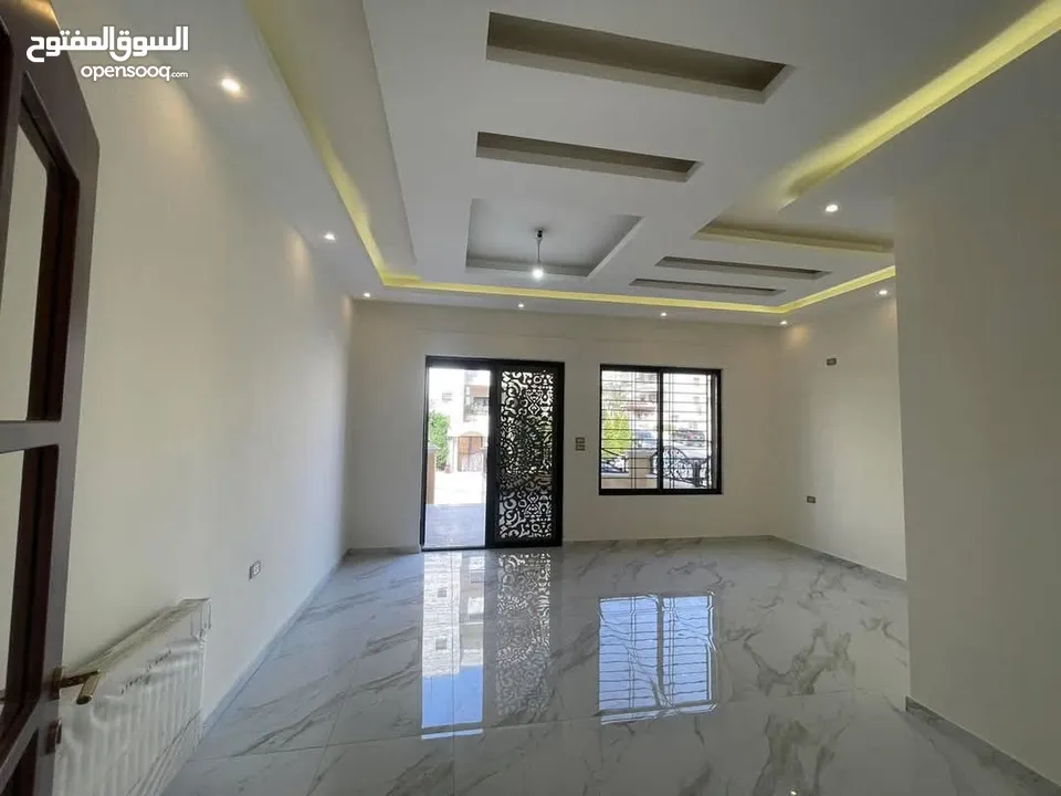 شقق فاخرة للبيع مساحات 184م