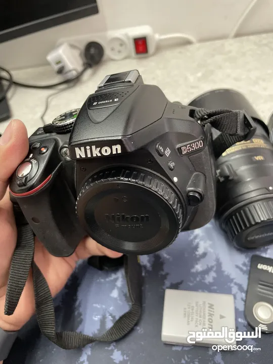 كاميرا Nikon D5300 مع طقم عدسات احترافي