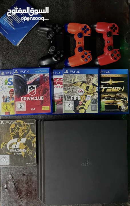 بلاي ستيشن 4 برو "PS4 PRO"