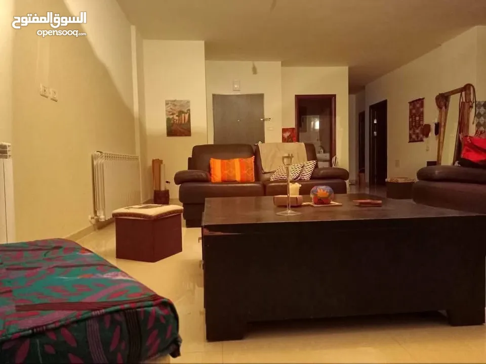 شقه مفروشه للايجار قرب شارع ركّب والكليه الاهليه