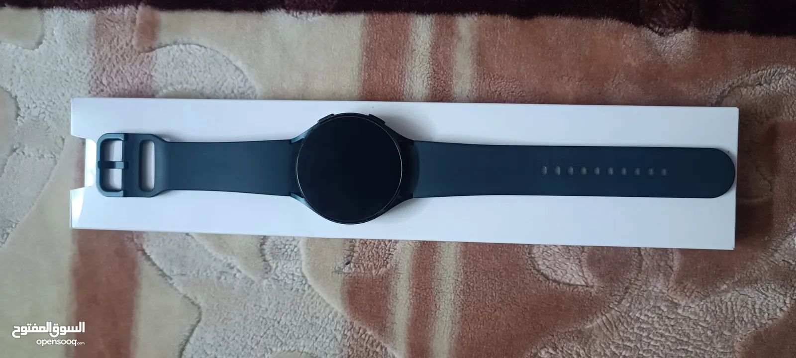 Samsung Galaxy Smart Watch4 (44) mm للبيع