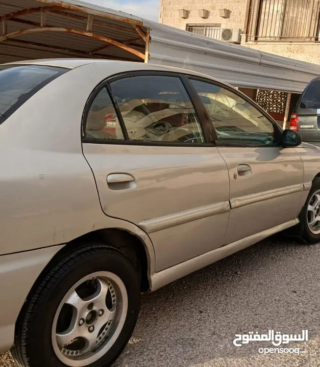 كيا ريو  موديل 2001 للبيع