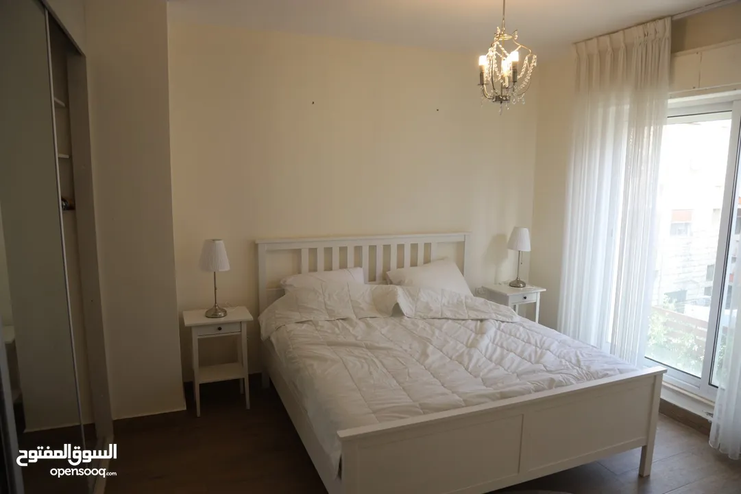 شقه للاستثمار او السكن للبيع/ في أجمل مناطق عمان بسعر مغري من المالك مباشره