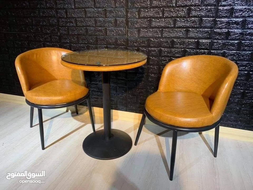 طاولة وسط مع كرسيين بسعر مغرري