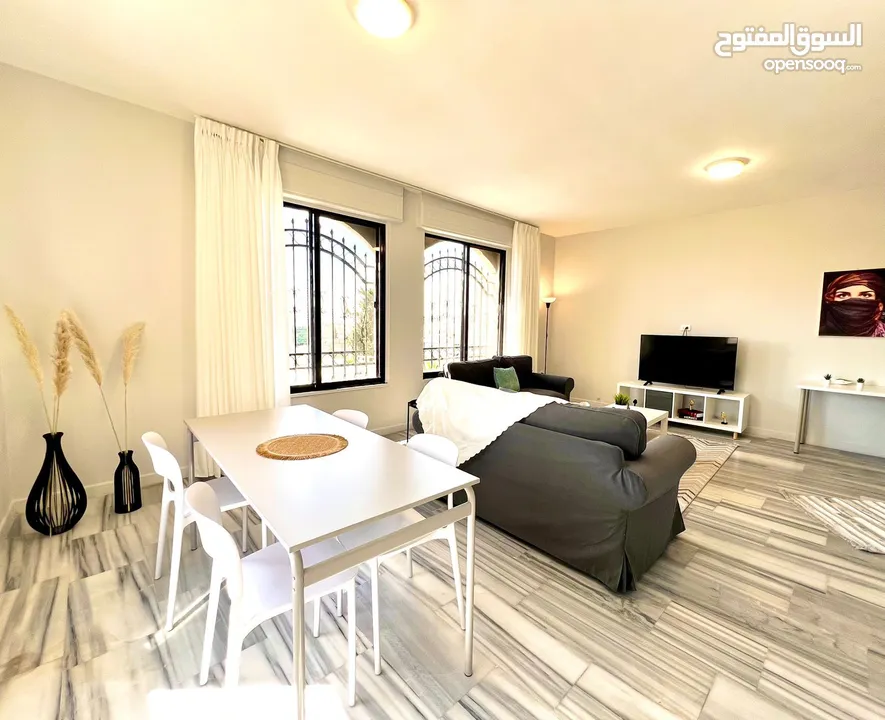 عمارة استثمارية جبل عمان مساحة ارض 741 متر دخل ممتاز جداً للبيع مستعجل