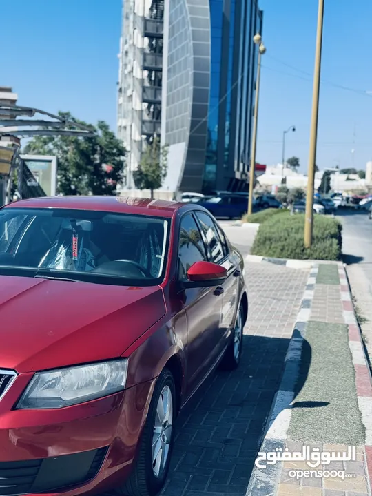 سكودا اوكتافيا بنزين 1400cc برايفيت اوتومات  2015/14  البيع فقط كاش