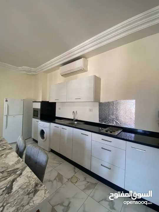 Fully furnished for rent in Um Uthayna شقة مفروشة للايجار في عمان - منطقة ام اذينه