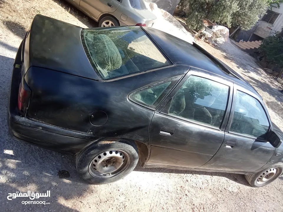 اوبل فيكترا مديل 1990