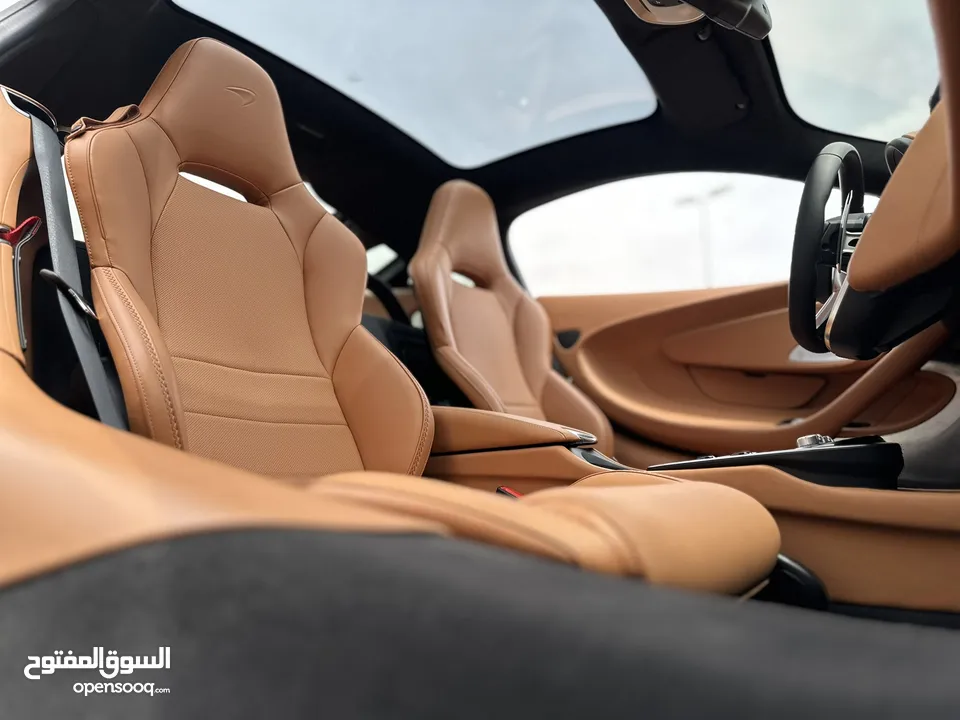 MCLAREN GT 2022 GCC BLACK COLOR FIRST OWNER