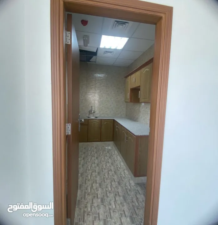 office space prime location AlKhuwair