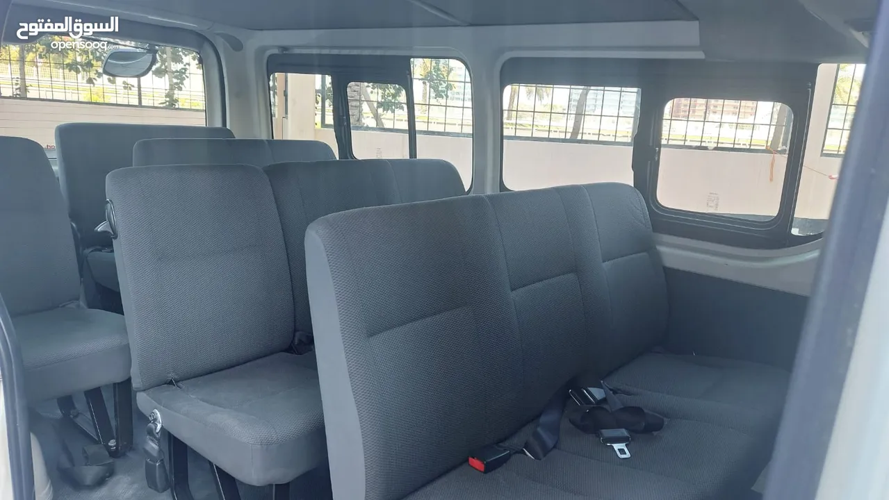 Toyota Hi-Ace Bus Van 15 Passangar Well Mantaine Single Ownar