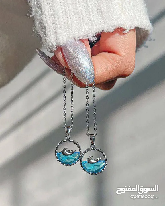 سوار ذهبي فاخر بتصميم أنيق ومميز