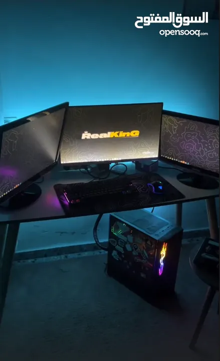 كمبيوتر قيمنق مع شاشة وكل مستلزماته بشغل كل الالعاب بمواصفات ممتازة