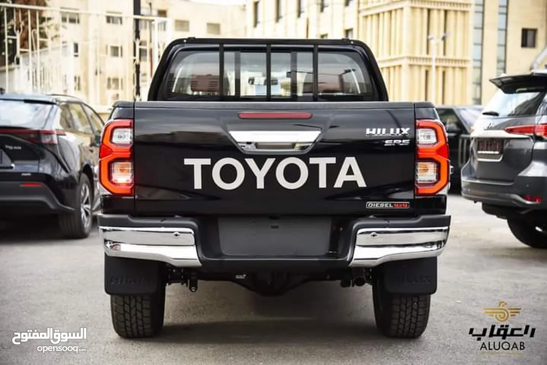 بيك اب Toyota Hilux 2023 اوروبي