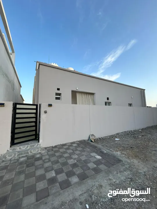 شقة جميلة للبيع العامرات مرتفعات الثالثة بالقرب من مسجد الحق وعقبة بوشر فرصة للشراء