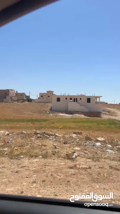 ارض سكنية استثمارية في رجم الشامي على بعد 1 كم نت شارع المية بسعر مميزز جدا