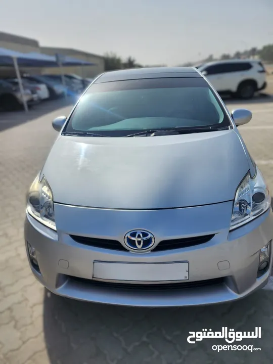 Toyota Prius 2015 very neat full option with solar panels