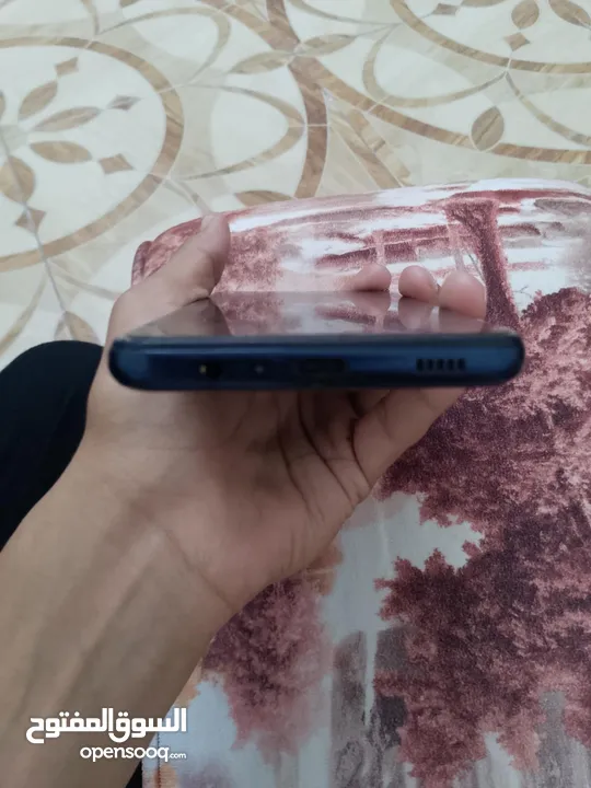سامسونج جالاكسي للبيع بسعر ممتاز جدا او للبدل على ايفون x او ايفون 8 plus و