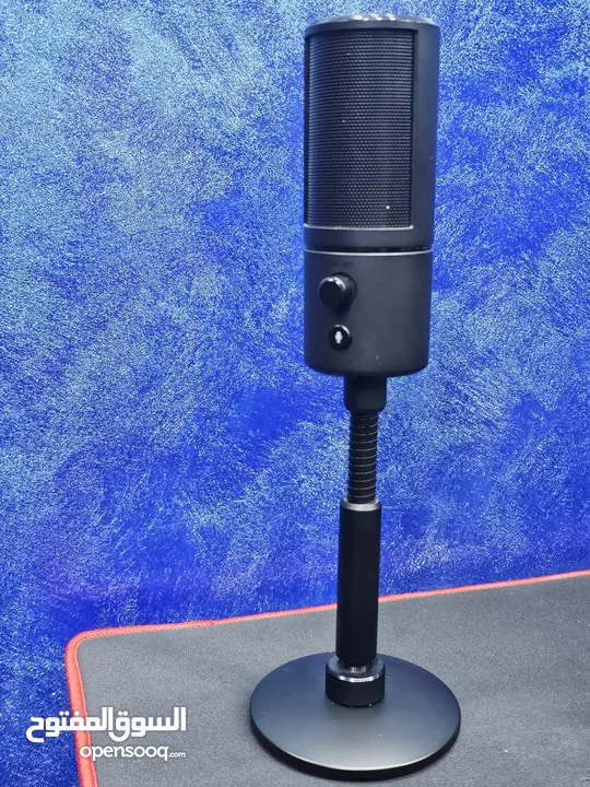 speaker razer seiren emote mic