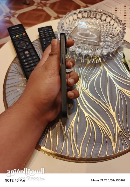 ايفون 13 عادي للبيع
