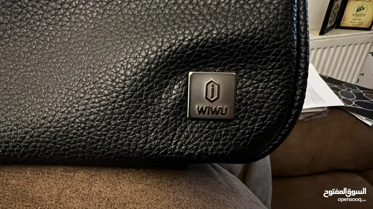 حقيبة ( شنطة ) WiWu الخارقة