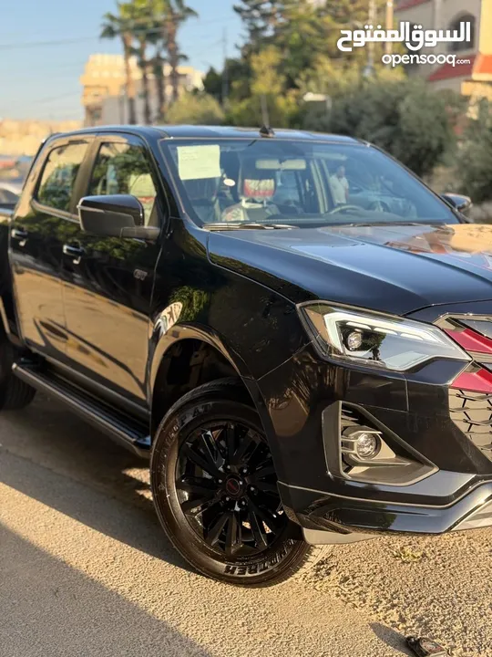 سوزو ديماكس Gt 2025 بالشكل الجديد  ‏ Isuzu D- Max 2025 GT عداد زيرو