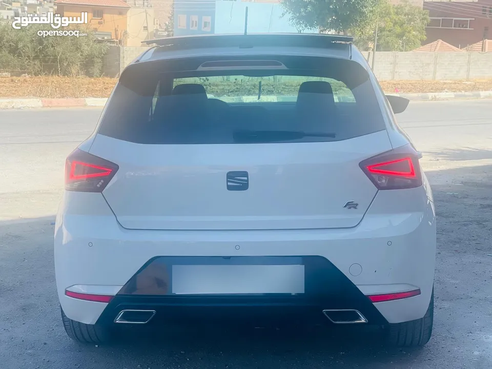 سيت إبيزا إف آر