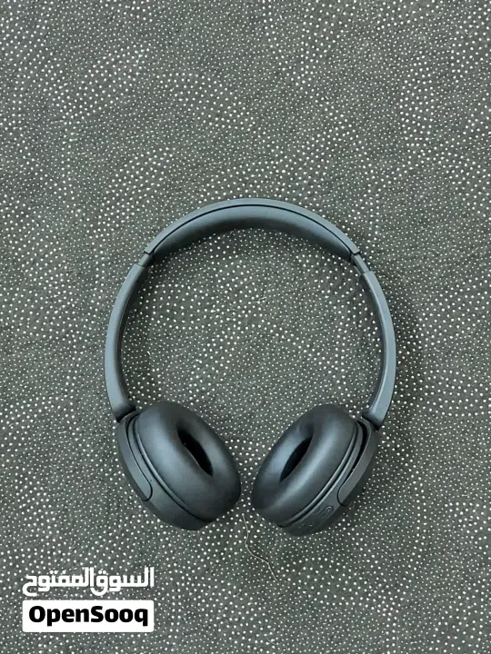 20+ Headphones available  Oh specs only (brand - Sony Boss Apple Beats JBL etc,.)