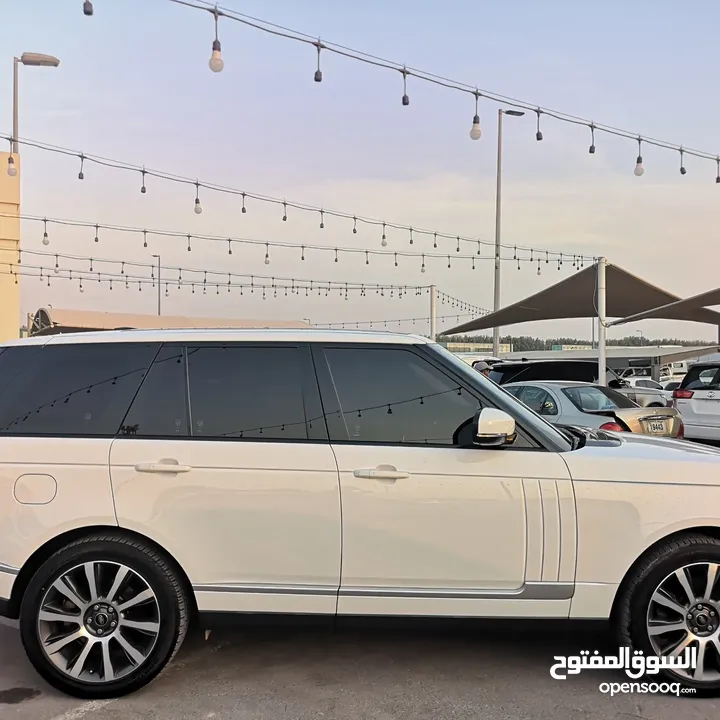 Range Rover HSE Model 2015 GCC specifications