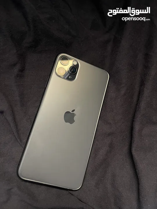 iPhone 11 pro max  265 gb .   سعر حرق   .....بطارية 87