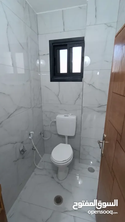 شقه للايجار الشهري 180 متر في دورا 1250 شهري