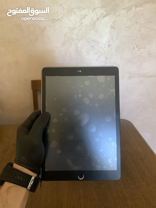 للبيع: iPad الجيل الثامن (iPad 8) – 32GB