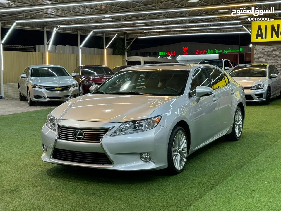 Lexus ES 350 Modib 2013, American specifications, in excellent condition