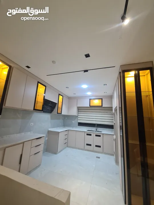 شقة شبه أرضية فاخرة مع اثاث للبيع في البتراوي – قرب دوار الفلاح  Luxury  apartment for sale