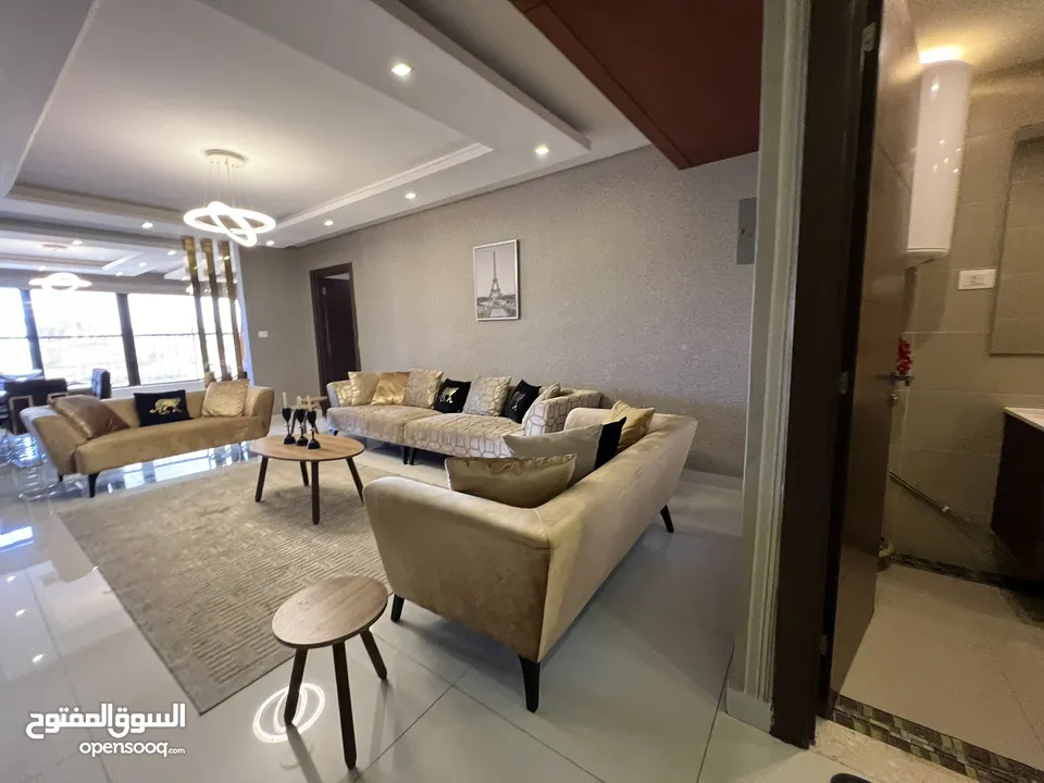 شقة مميزة مفروشة فخمة ثلاث نوم للإيجار الشهري في عبدون