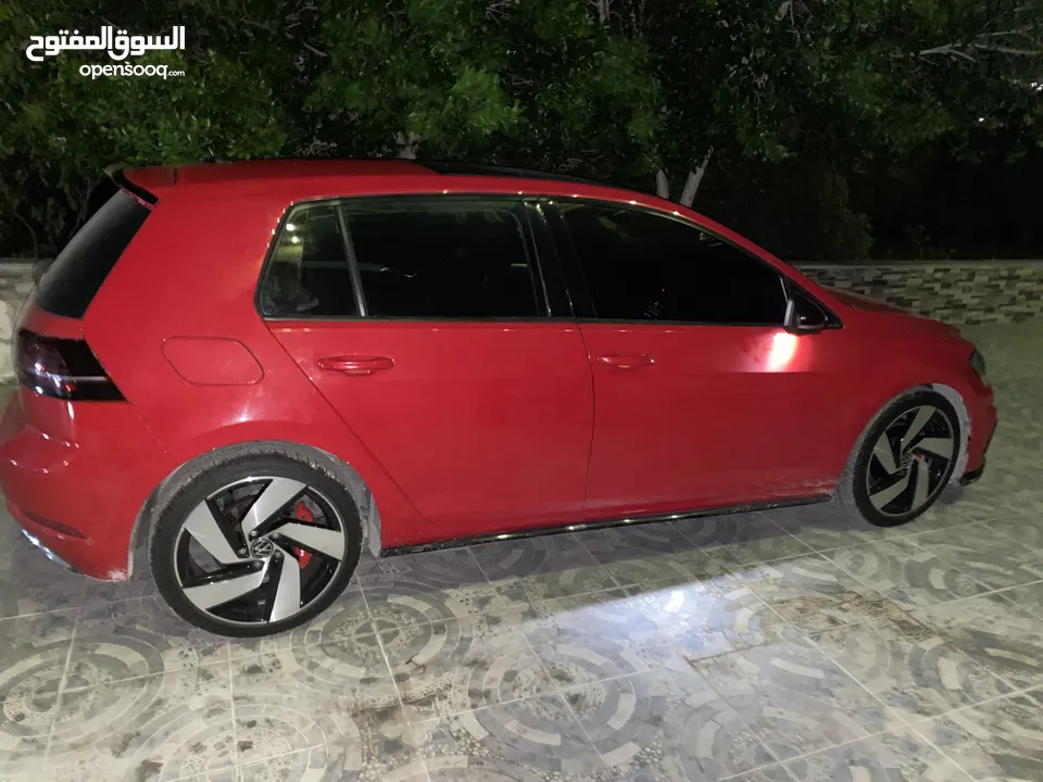 السياره بالصلاه على النبي  ماشيه100 الف  فحص نخب  فقط دهن قطعه على نضاف