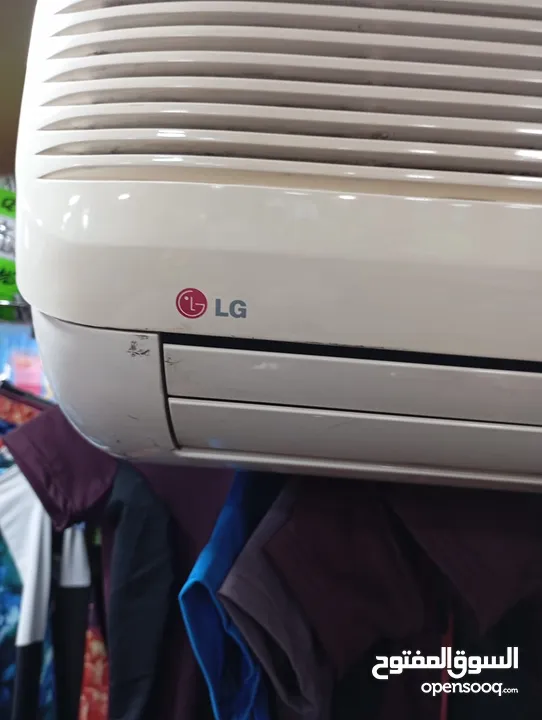 مكيف LG بحالة جيدة جدا