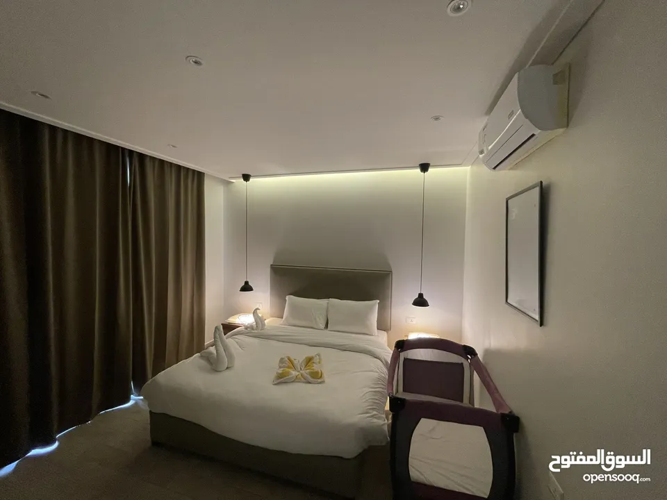 شاليه فاخر جدا و موقع مميز جدا على البحر الميت ( جهة الفنادق ) ، تصنيف سكن خالص