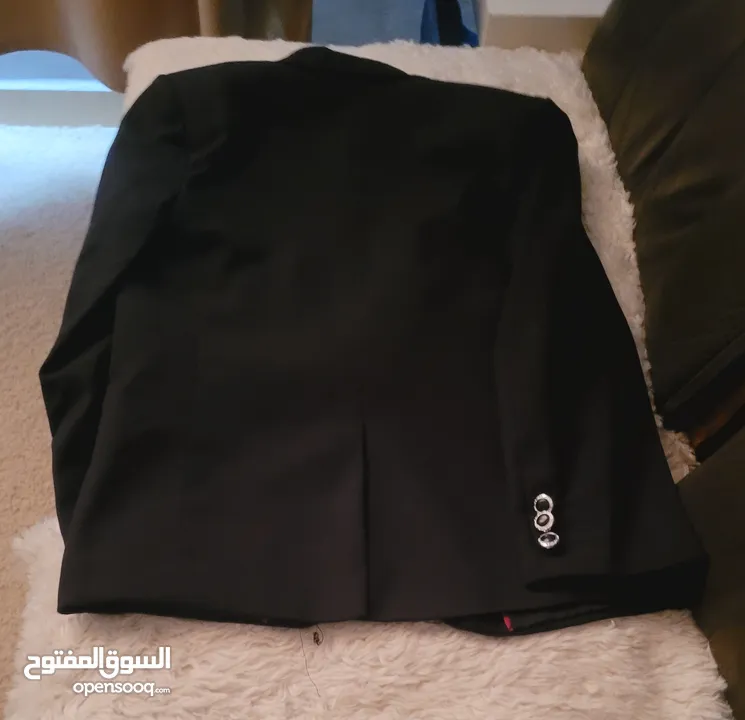 بدلة ولادي استخدام مرة واحده بأعتبار جديد مع كندرتها كل صورة عليه قياساتها