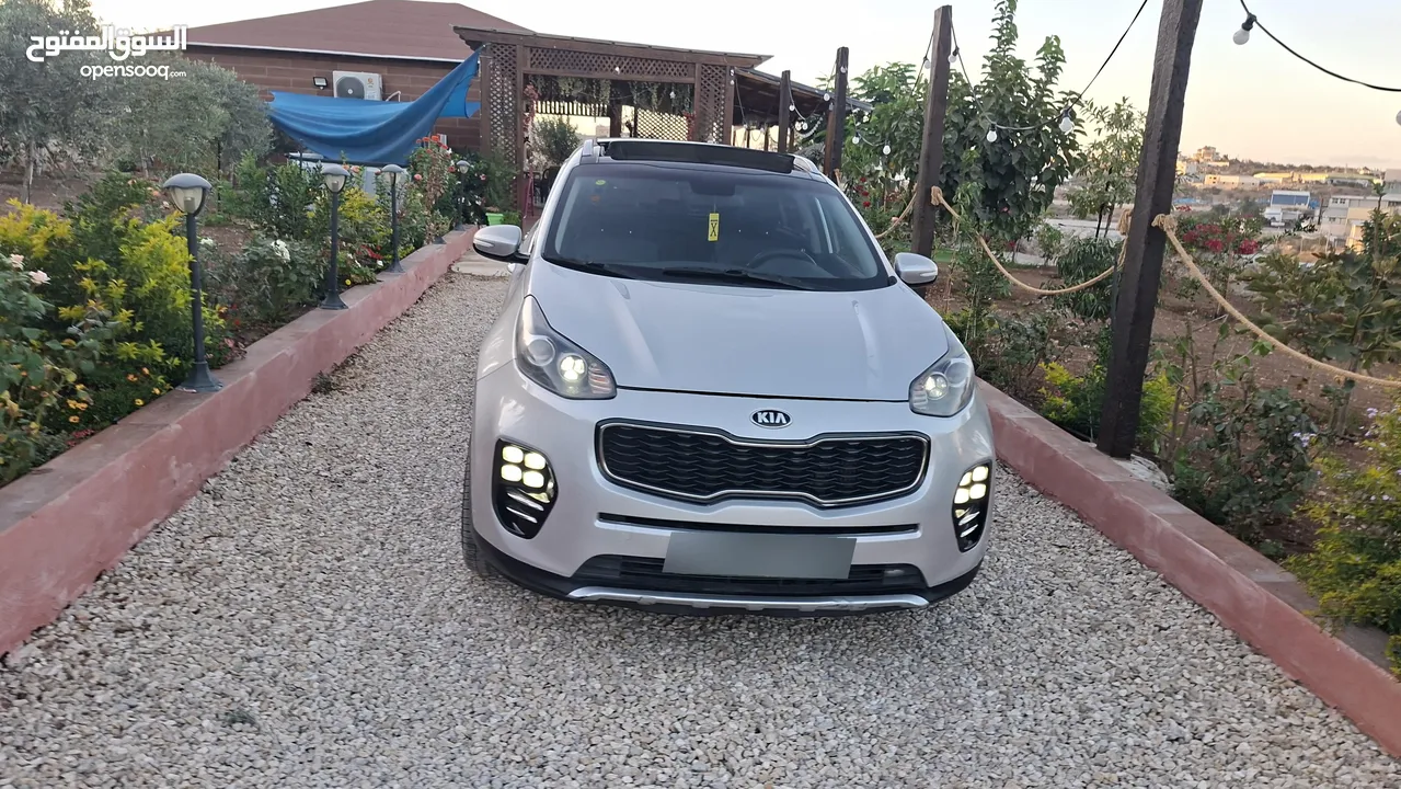 كيا سبورتج جتي لاين 2016ماتور2000ديزل فلل اضافات مع فتحة سقف بنوراما  بسعر حررررق كاش دهان شركة