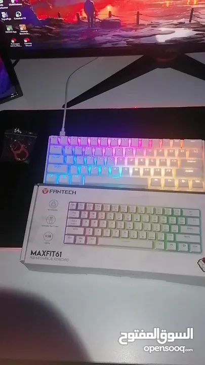 كيبورد ميكانيكال فانتيك 60% keyboard fantech maxfit61 red switch white بحاله الوكاله