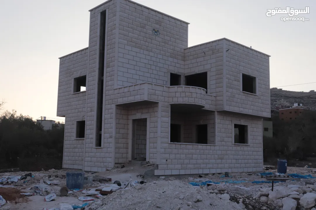 تملك بيت العمر قبل فوات الاوان طابقين في اجمل مناطق صانور